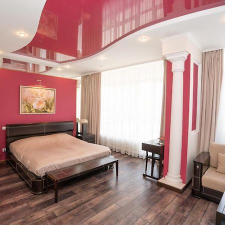 Hotel Piano Киев Екстериор снимка