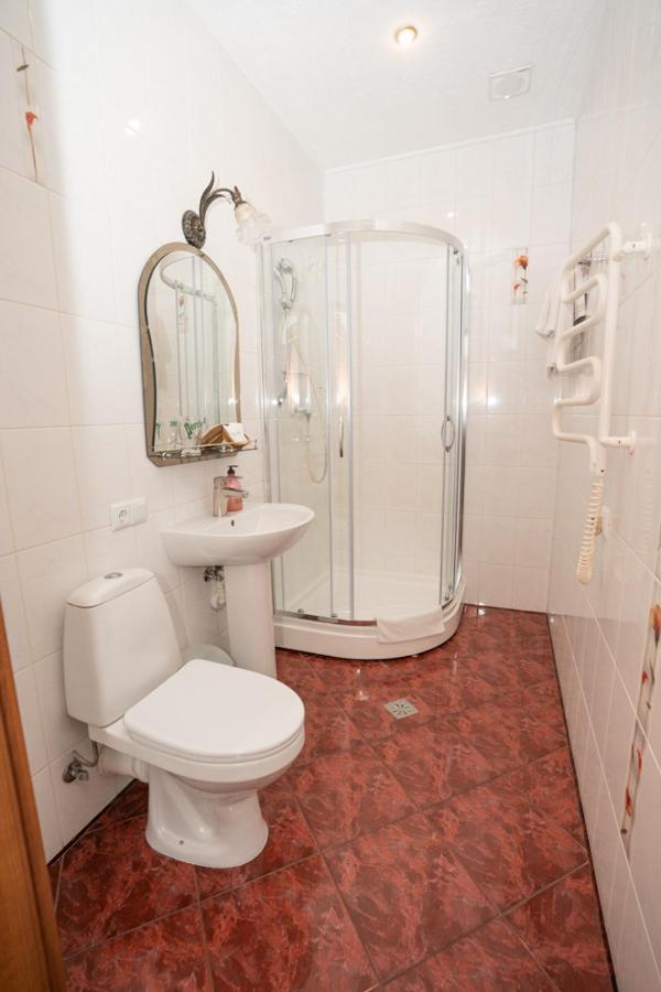 Hotel Piano Киев Екстериор снимка