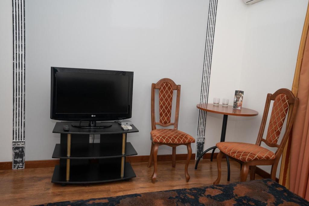 Hotel Piano Киев Екстериор снимка