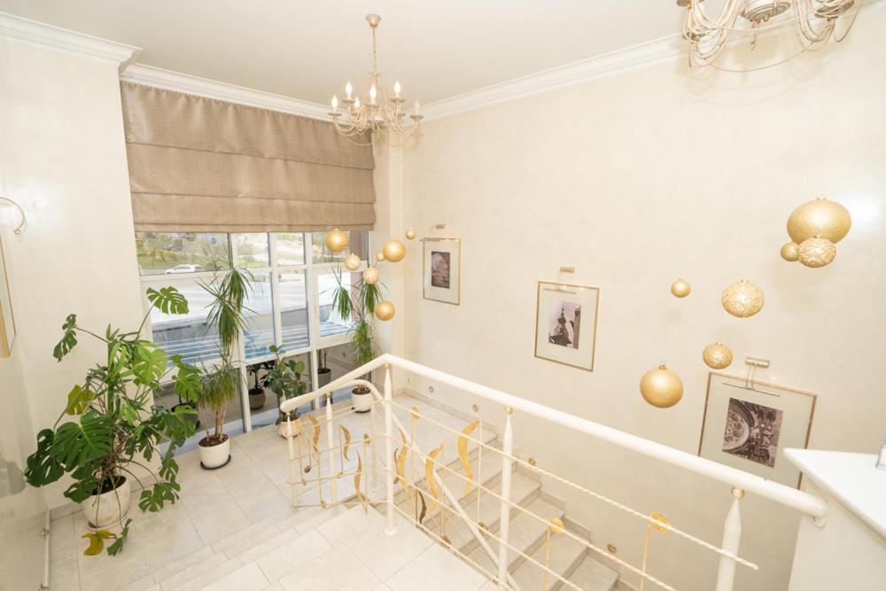 Hotel Piano Киев Екстериор снимка