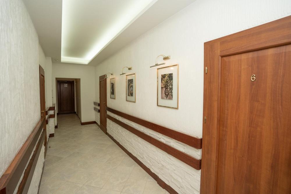 Hotel Piano Киев Екстериор снимка